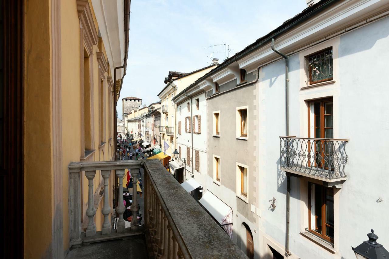 Maison Isabella - Appartamento Nel Cuore Di Aosta Exterior foto