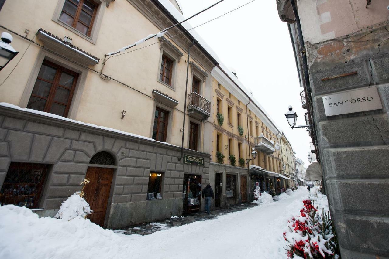 Maison Isabella - Appartamento Nel Cuore Di Aosta Exterior foto